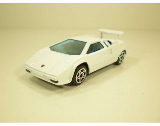 LAMBORGHINI Countach 5000, белый