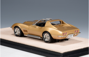 CHEVROLET Corvette Stingray L88 Coupe T-Roof (открытый) (1969) Riverside Gold Metallic