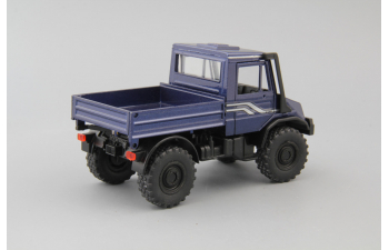 MERCEDES-BENZ Unimog U140, blue