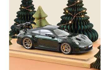 PORSCHE 911 (992) GT3 RS (2022), green metallic/black
