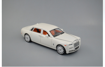 Rolls Royce Phantom VIII, белый БЕЗ КОРОБКИ