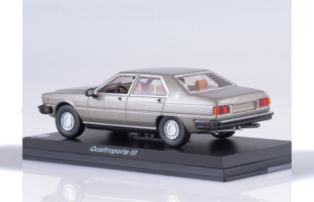 MASERATI Quattroporte III (1983), metallic grey