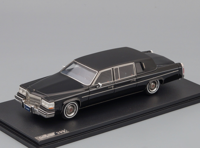 CADILLAC Fleetwood Formal Limousine 1984, black