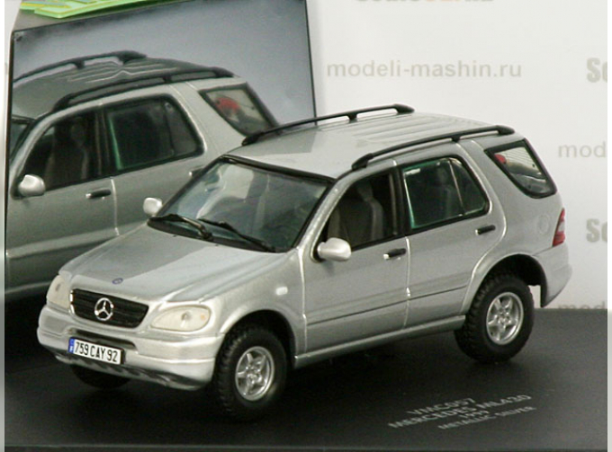 MERCEDES-BENZ ML430 V8 (W163) (1999), серебристый 