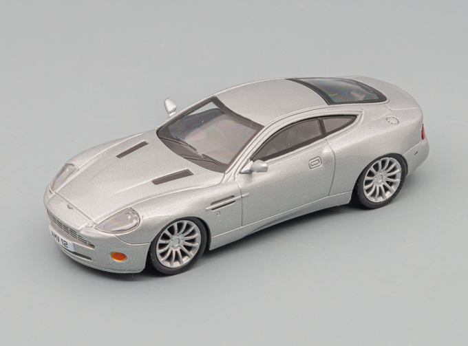 ASTON MARTIN V12 Vanquish, Суперкары 12, silver