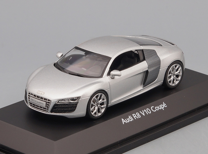 Audi R8 V10, silver