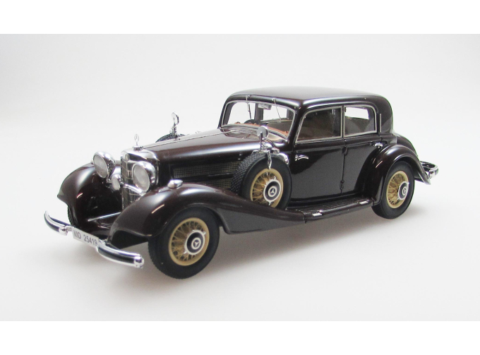 MERCEDES-BENZ 540K W29 4х дверный седан (1936), черный