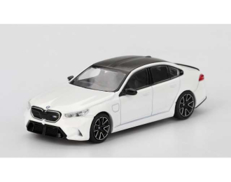 BMW M5 (G90), Alpine white 2025