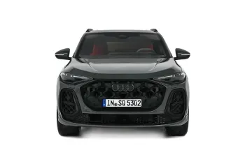 AUDI SQ5 TFSI *Resin series* (2025), volcano grey 