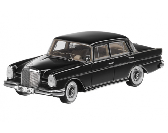 MERCEDES-BENZ 300SE Kurtz W112, black