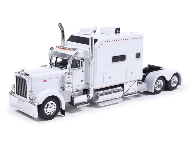 PETERBILT 379 Tractor Truck 3-assi (2002), white