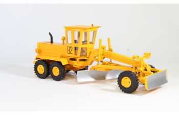 ДЗ-143 автогрейдер, желтый