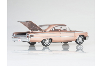 FORD Galaxie 500 XL Hardtop, peach