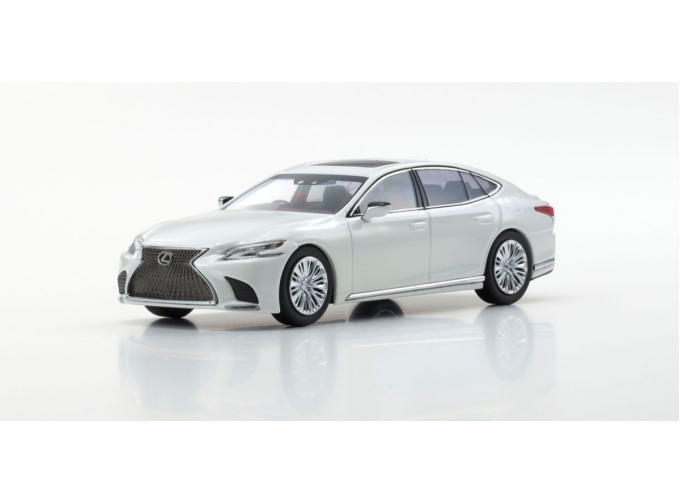 Lexus LS500 (sonic quartz)