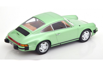 PORSCHE 911 SC Coupe (1978), light green-metallic