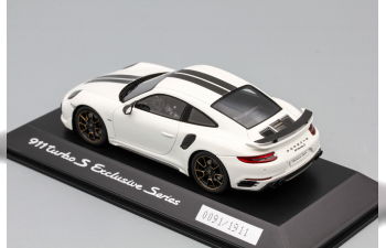 Porsche 991 Turbo S Exclusive Series, white / black