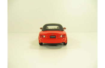 MAZDA MX-5 Roadster Soft Top, red