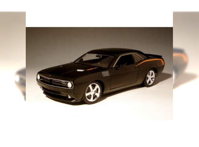 Cuda Concept / Brilliant Black w/Orange Stripe