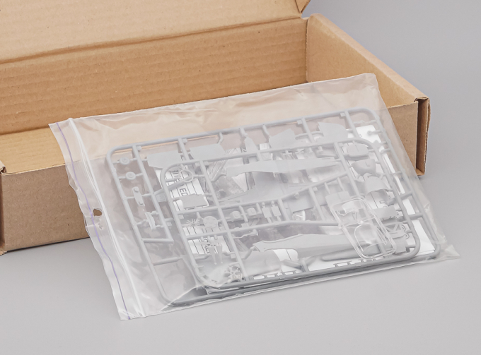 Сборная модель Тренировочный самолет Яковлева тип 20