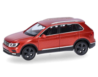VOLKSWAGEN Tiguan (2016), red