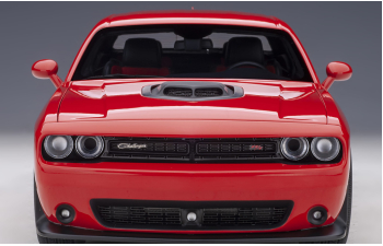 Dodge Challenger 392 Hemi Scat Pack Shaker 2018 красный