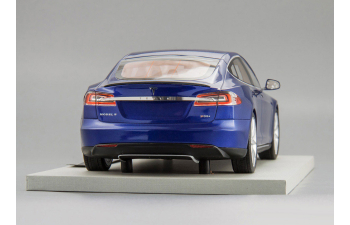 Tesla Model S 2012 (blue)