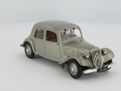 CITROEN Traction 11 BL Danemark (1946), Saga des Traction Citroen 76