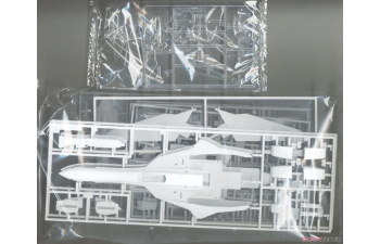 Сборная модель YF-19 «Демонстратор» Макросс Плюс