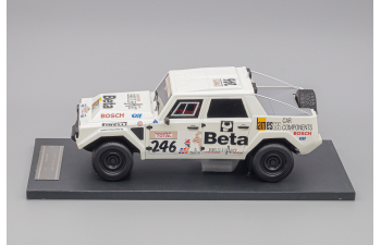 LAMBORGHINI LM002 1987 Rally "Granada-Dakar", white