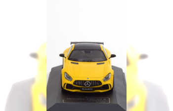 MERCEDES-BENZ AMG GT R (2018), yellow