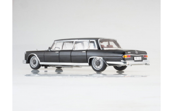 MERCEDES-BENZ 600 Pullman, black