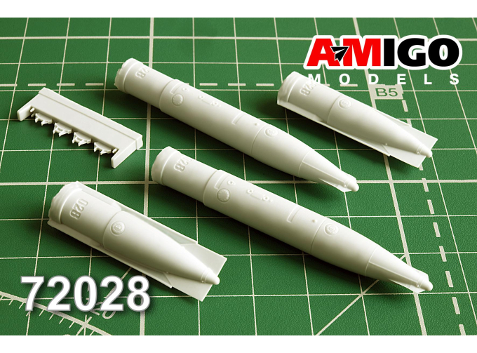 Су-17М, Су-25 подвесной топливный бак ПТБ-800