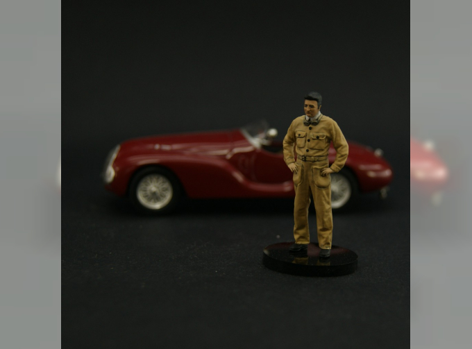Фигурка "Enzo Ferrari - Ензо Феррари" (окрашена)