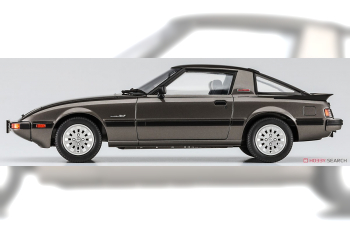 Сборная модель MAZDA SAVANNA RX-7 (SA22C)