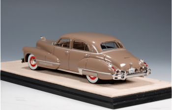 CADILLAC Sixty Special 1942 Pawnee Beige