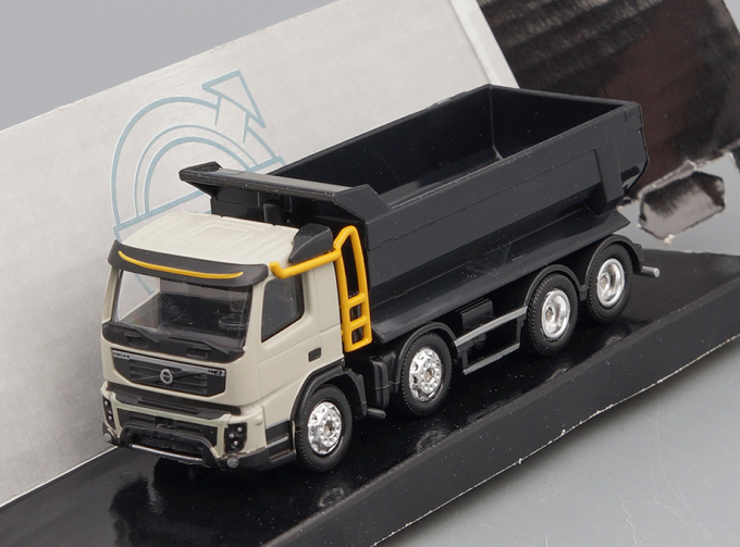 VOLVO FMX 500 Twin Steer Dump Truck, grey / black