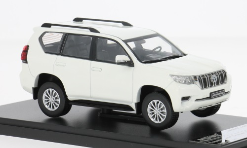 TOYOTA Land Cruiser Prado (2018), white