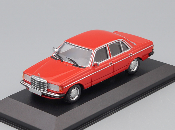 MERCEDES-BENZ (W123) 230E 1982 red