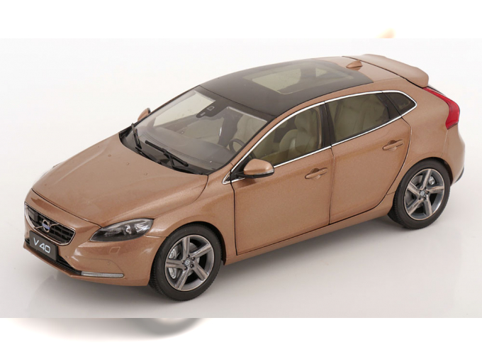 VOLVO V40 (2016), light brown-metallic