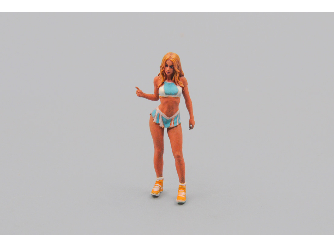 Фигурка Кейтлин (бело-голубой костюм)