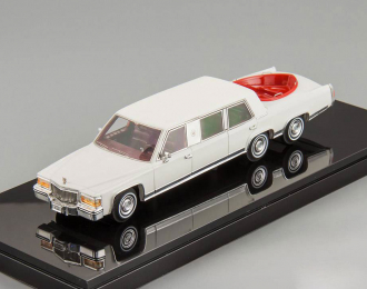 Cadillac stretch limousine 1982 with jacuzzi (white)
