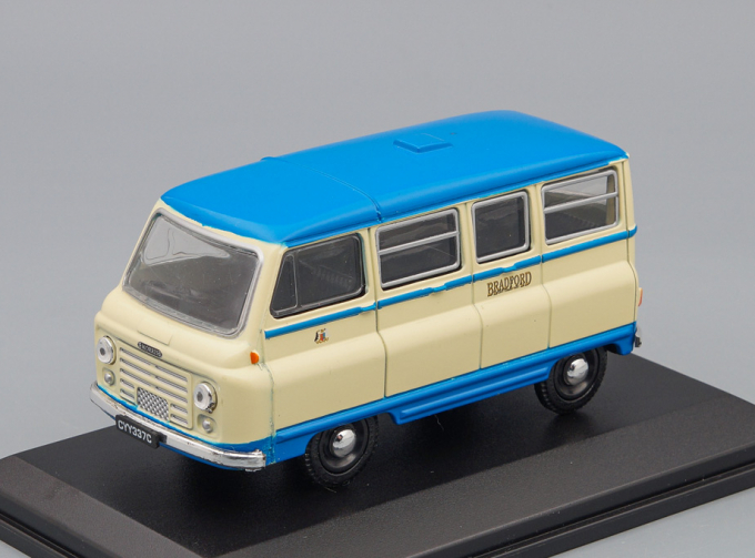 AUSTIN Morris J2 Bradford Mini Bus 1965, blue / beige