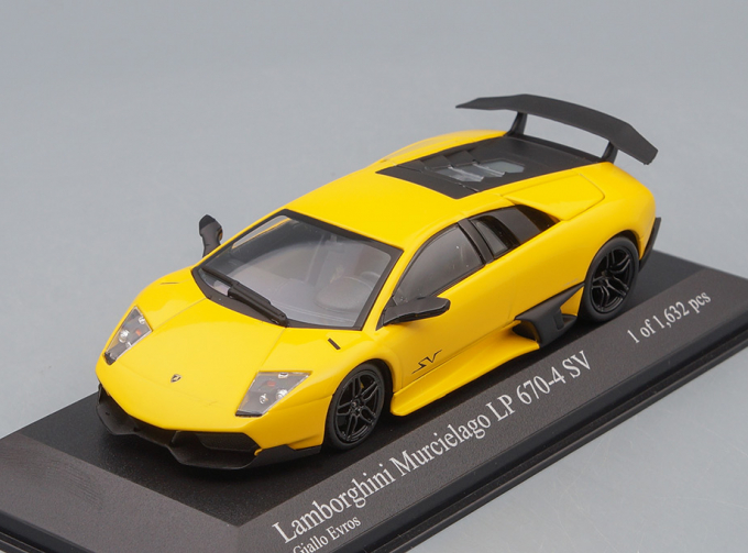 LAMBORGHINI Murcielago LP 670-4 SV (2009), yellow