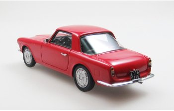 ОСКА 1600 GT купе производства Фиссоре (1961), красный