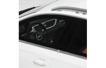 AUDI C7 All Road (2015), white