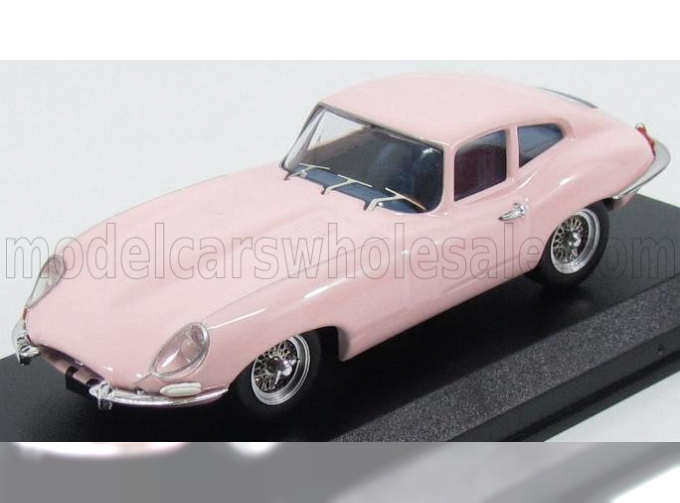 JAGUAR E-type Coupe (1961) - Personal Car Rita Pavone, Pink