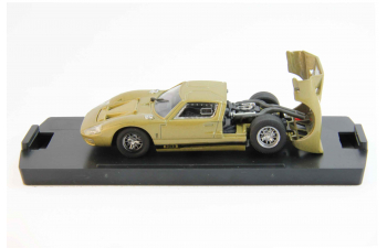 FORD GT 40, gold