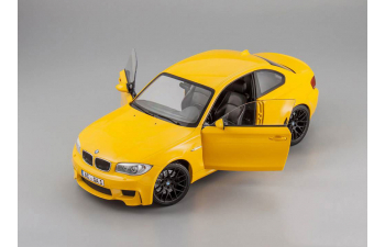 BMW 1er M Coupe (2011), yellow