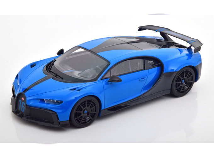 BUGATTI Chiron (2020), blau/schwarz