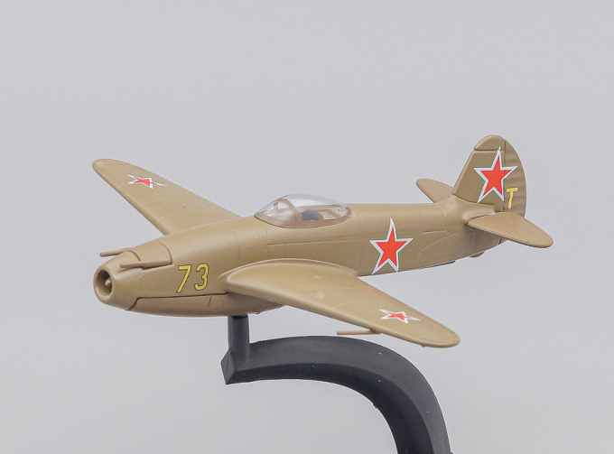 ЯК-15, Легендарые Самолеты 43